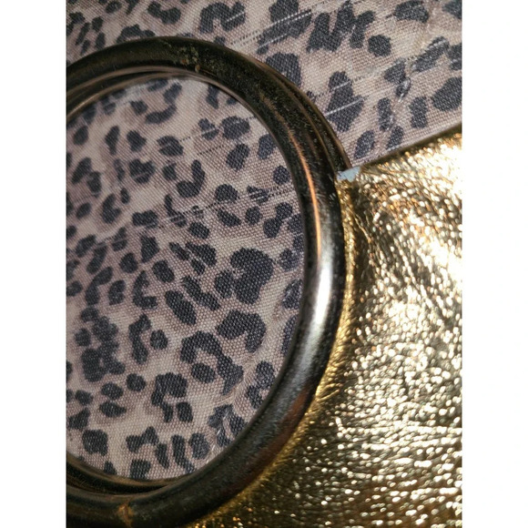 Women's Gold Ring Top Handle Bag and Clutch Set With Golden Gloves (AH) - Picture 7 of 10